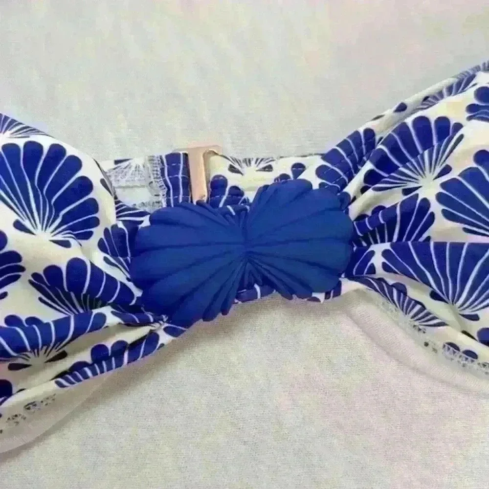 Kate Spade NWT Bikini Set Blueberry Colored Shells on a White Background Size M